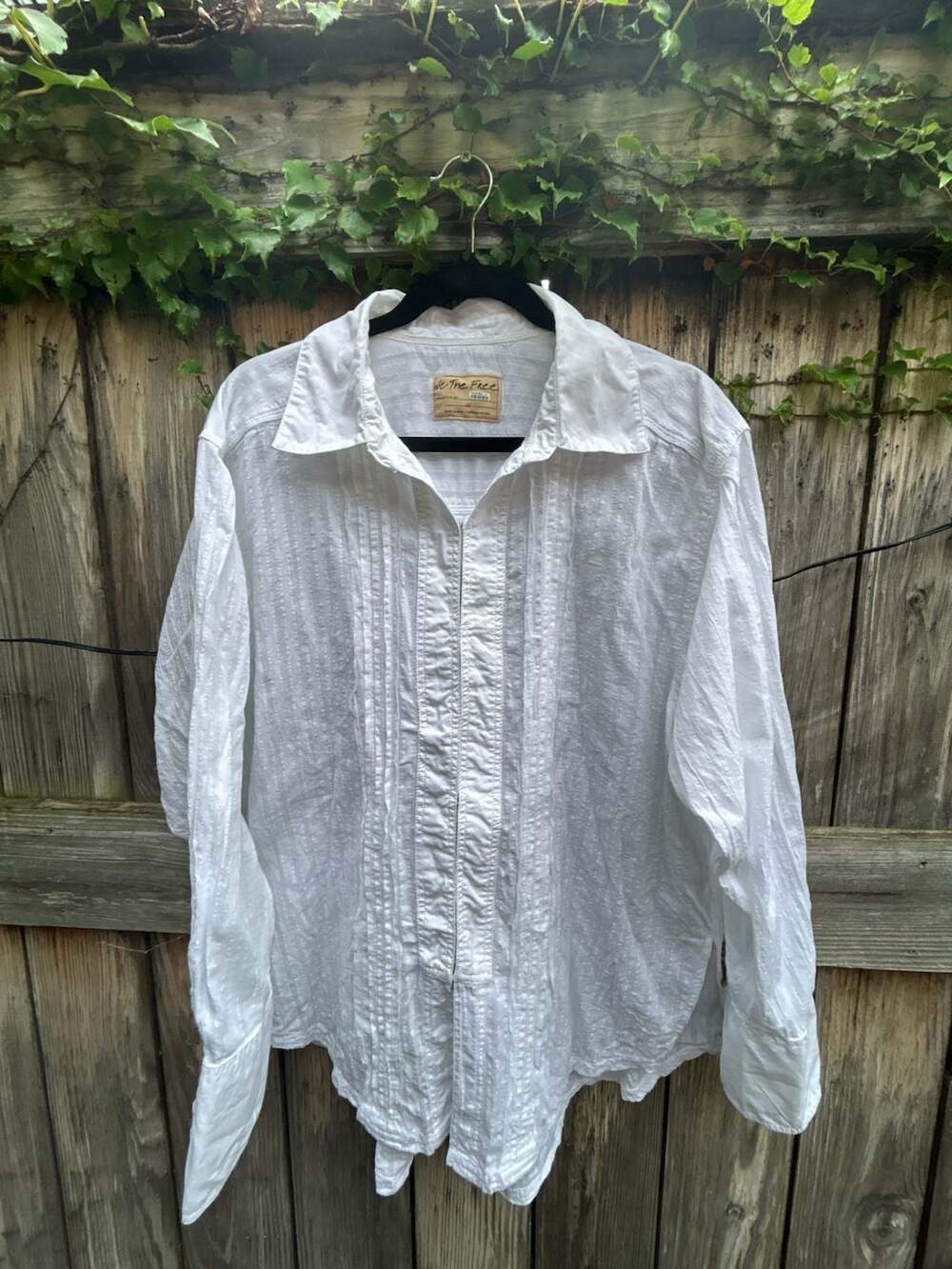 We The Free Button-Down Shirt Size M White Pleated Lightweight Long Sleeve
